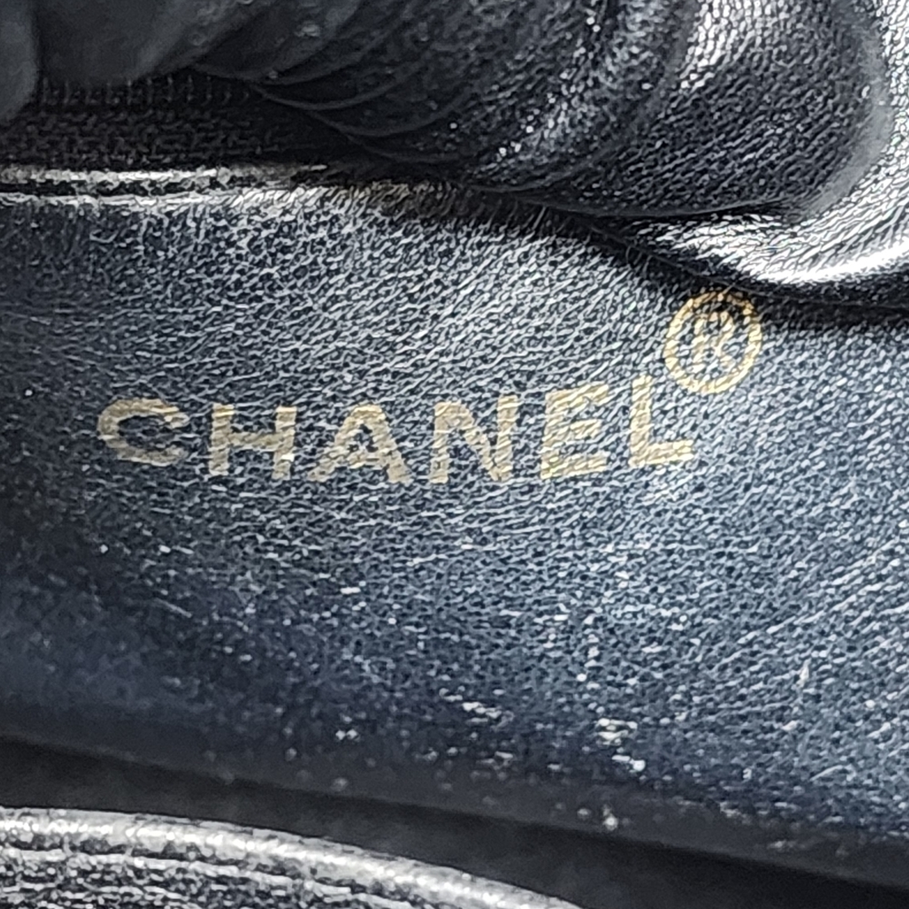 CHANEL Caviar Maidallon Bag - Picture 11 of 15